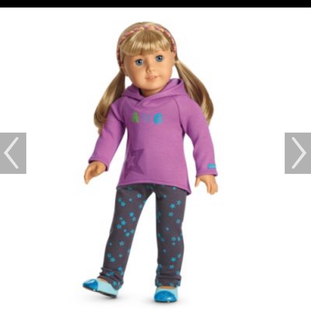 American girl starry hoodie outfit
